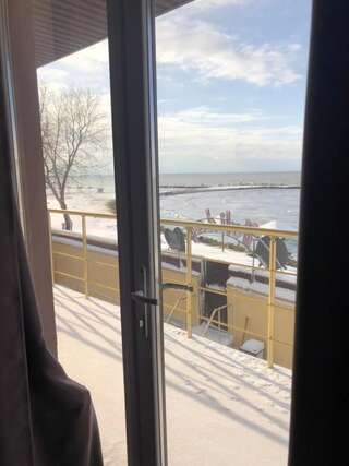 Отель Holiday Бердянск Двухместный номер Делюкс с 1 кроватью и балконом, вид на море-22
